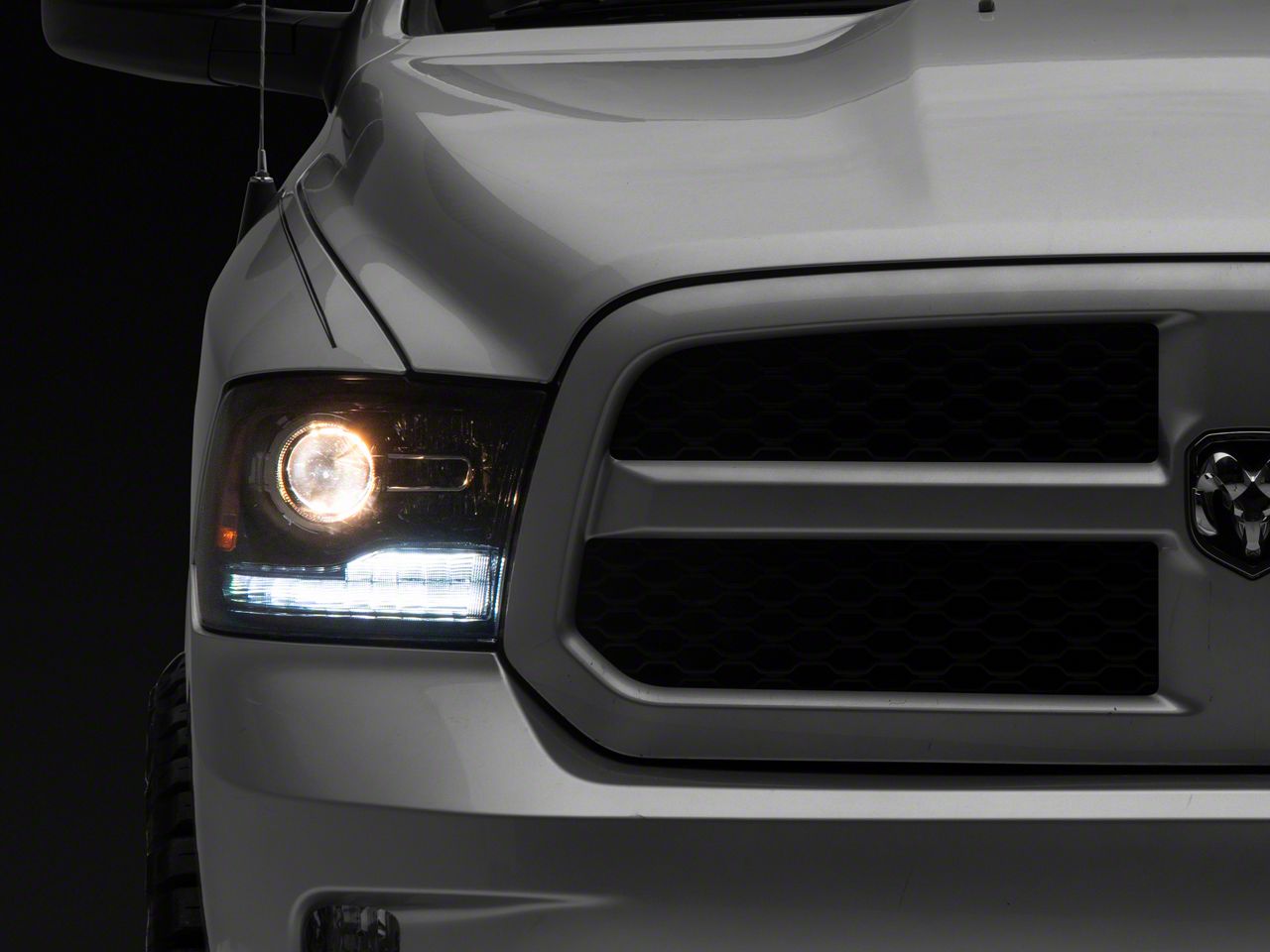 RAM 1500 Projector Headlights; Black Housing; Clear Lens (0918 RAM